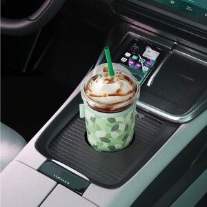 Green Leaf Patterned Drink Sleeves